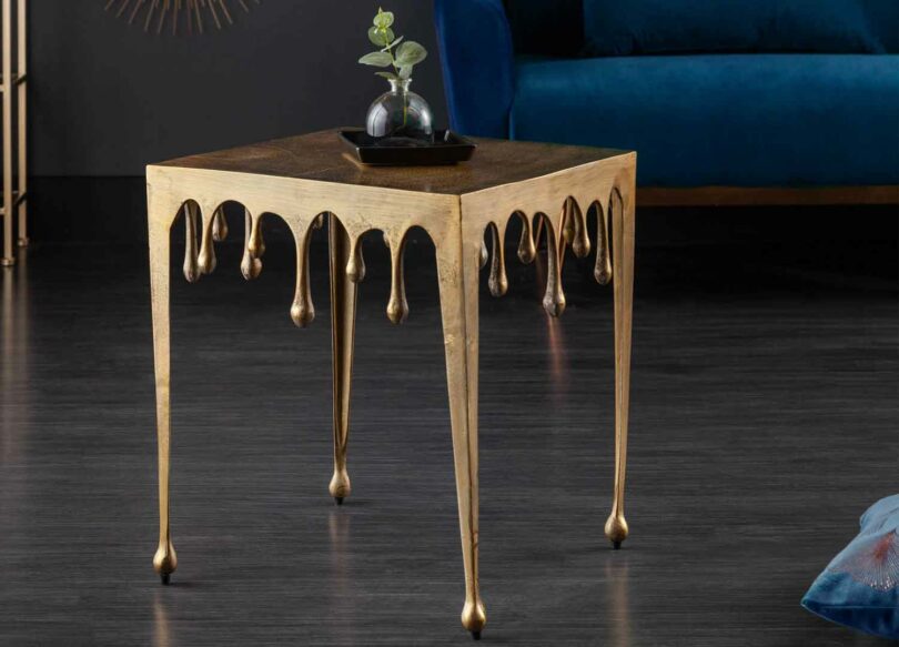table basse dorée