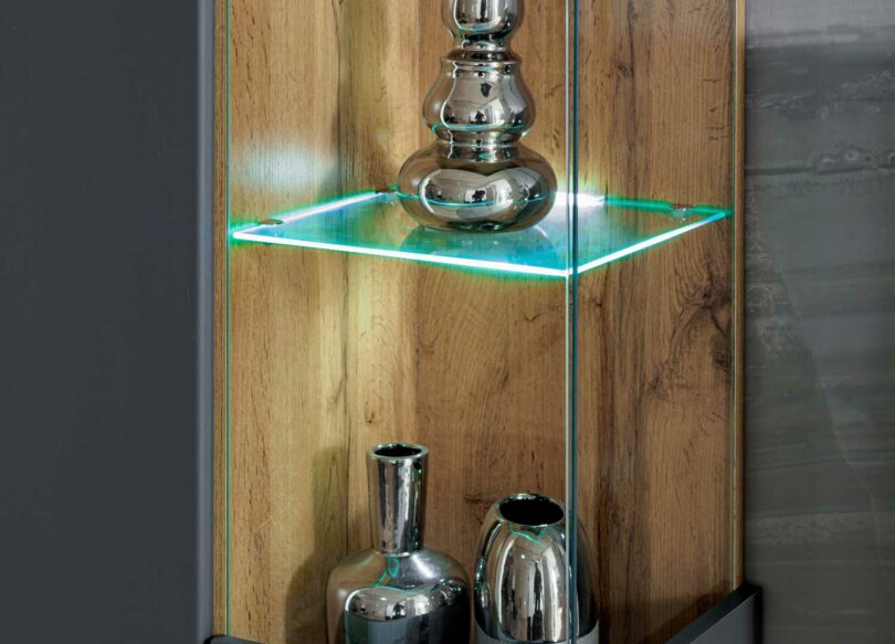 Etagère avec LED de la vitrine murale