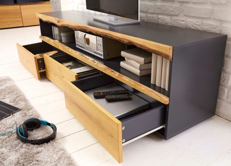 Ouverture meuble TV bois et mat