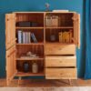 buffet avec beaucoup de rangement en bois massif