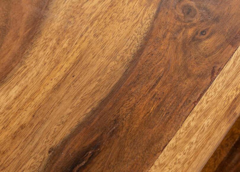 bois de la table basse