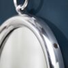 Aspect argenté du miroir rond