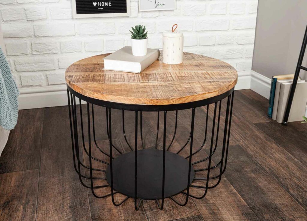 Table basse ronde effet planches ondulées en bois massif