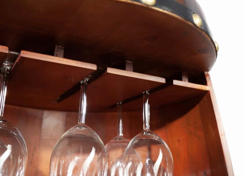 Range verres de la cave à vin