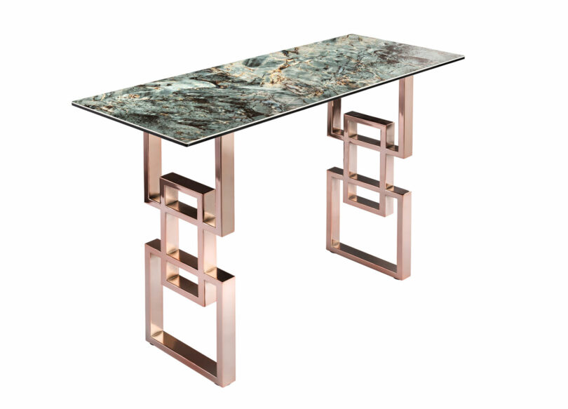console de salon ou d'entrée design en céramique aspect marbre turquoise