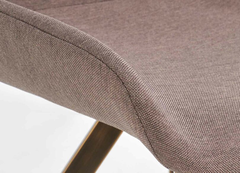 tissu gris des fauteuils de salle à manger