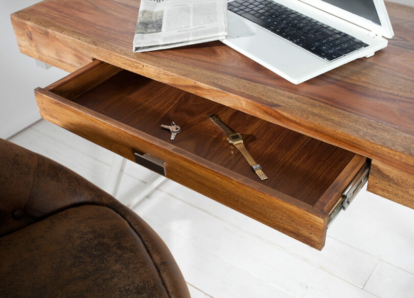Tiroir du bureau en bois massif
