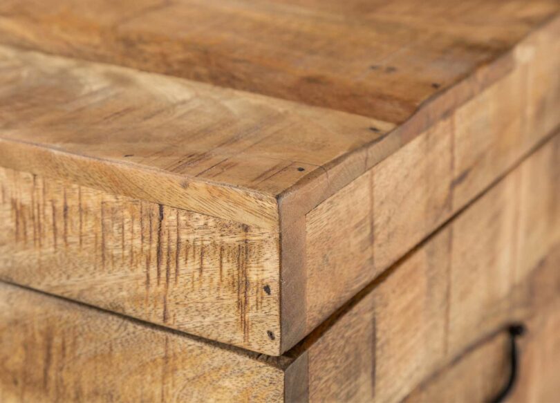 zoom sur le bois massif