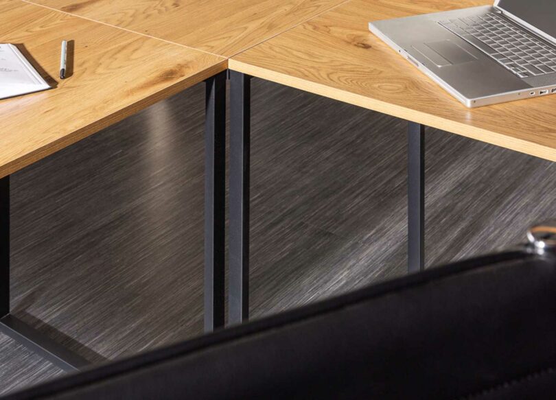 table de travail d'angle en bois