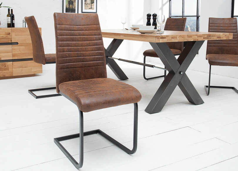lot de 2 chaises de salle à manger vintage pas cher
