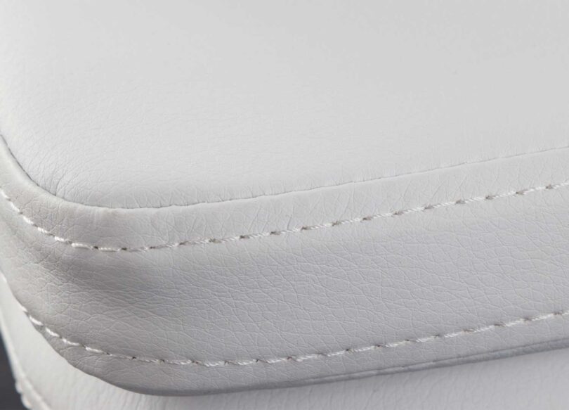 Simili cuir blanc