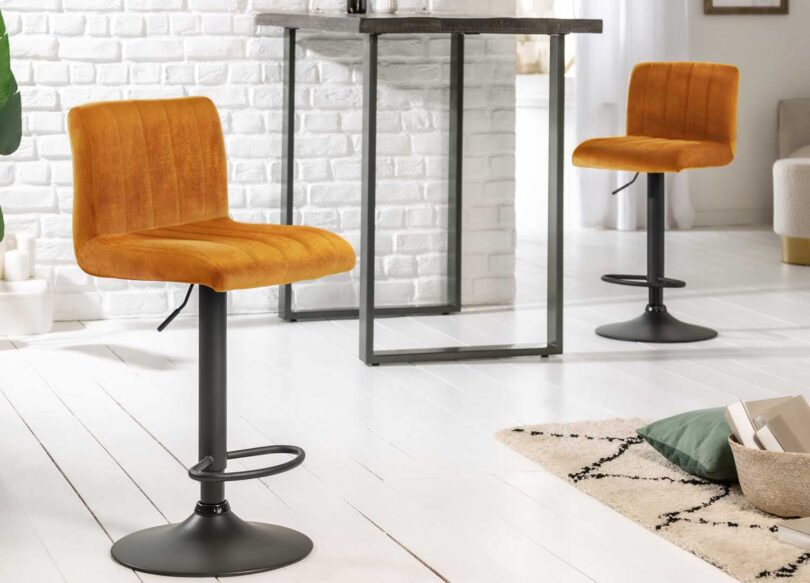 chaises de bar moderne en velours jaune et metal noir