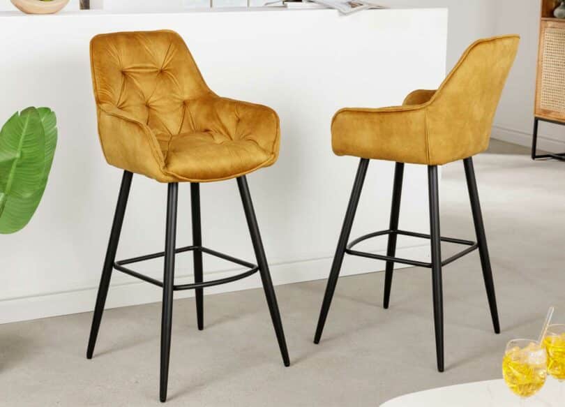 ensemble 2 fauteuils de bar en velours jaune moderne
