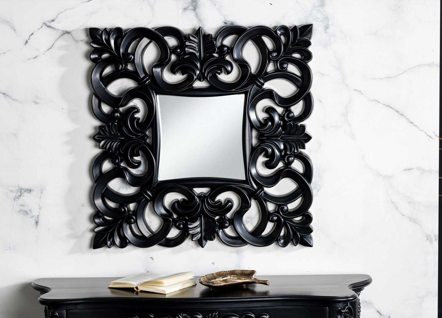Miroir baroque carré laqué noir