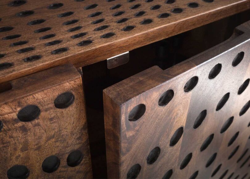 zoom sur les portes avec fermetures magnetiques