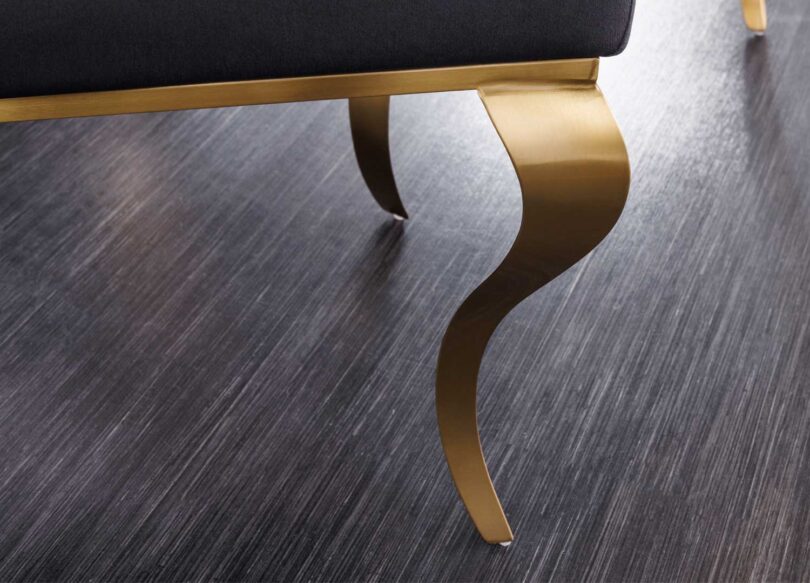 pieds du fauteuil baroque en metal dore design