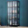 vitrine haute 180 cm en metal noir et facades verre strie