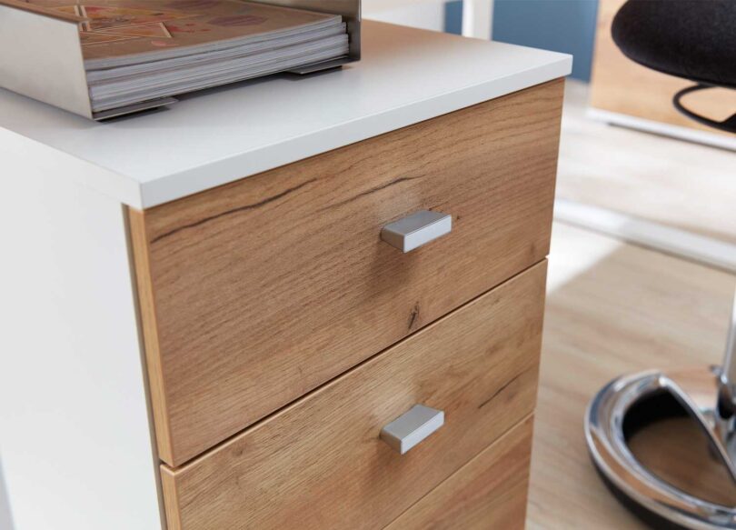 zoom sur le caisson 3 tiroirs