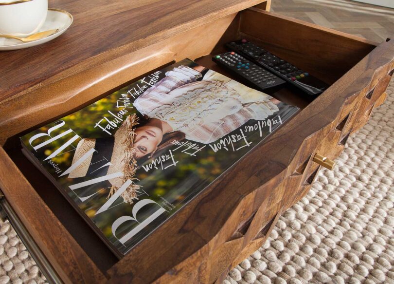 table basse avec 2 grands tiroirs de rangement spacieux