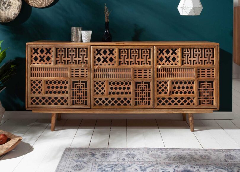 Buffet oriental en bois massif