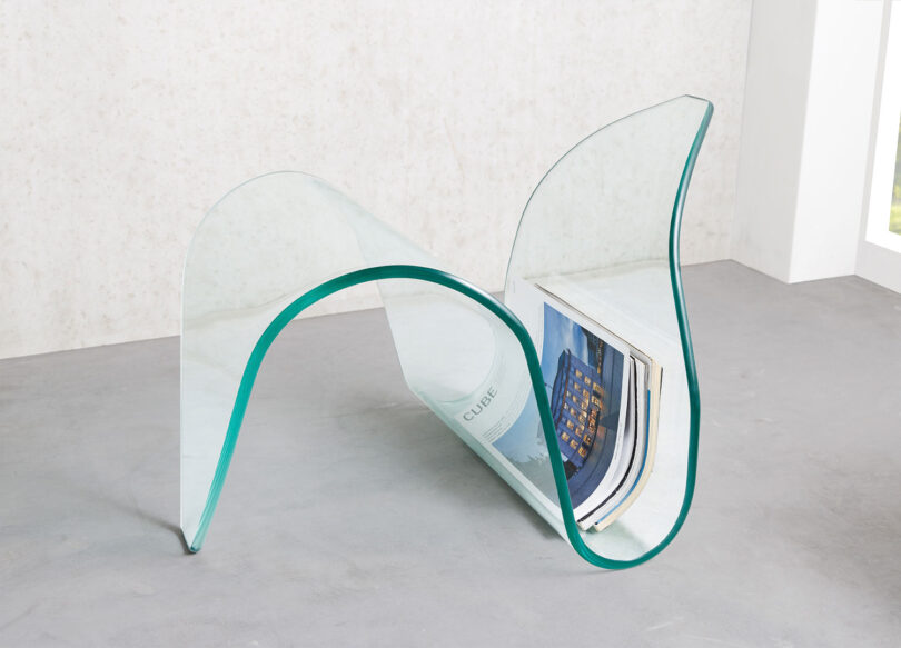 Porte-revues en verre
