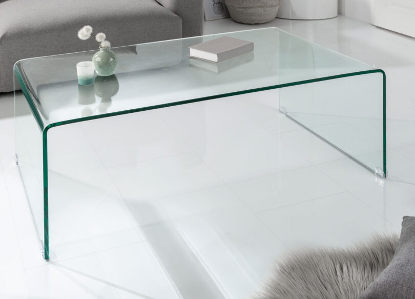 Table de salon en verre rectangulaire