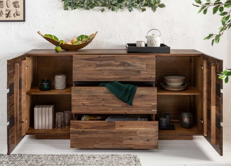 meuble buffet en bois fonce 3 tiroirs et 2 portes