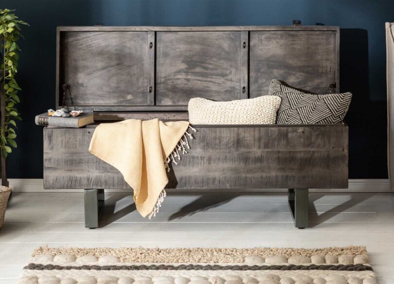 banc coffre de rangement originale en bois massif