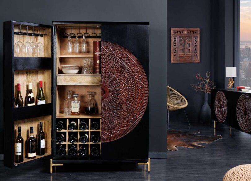 Meuble de bar en bois de manguier avec décoration orientale