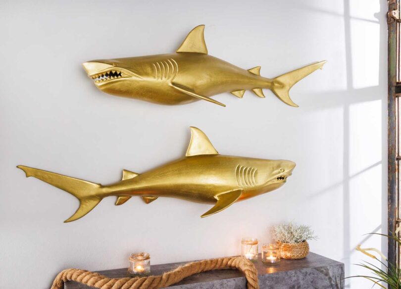 Décoration requin en or orienté gauche ou droite
