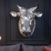 Tête de taureau en métal argenté mural