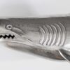 Tête du requin mural en métal