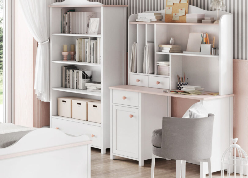 bureau avec rangement rose pale et blanc