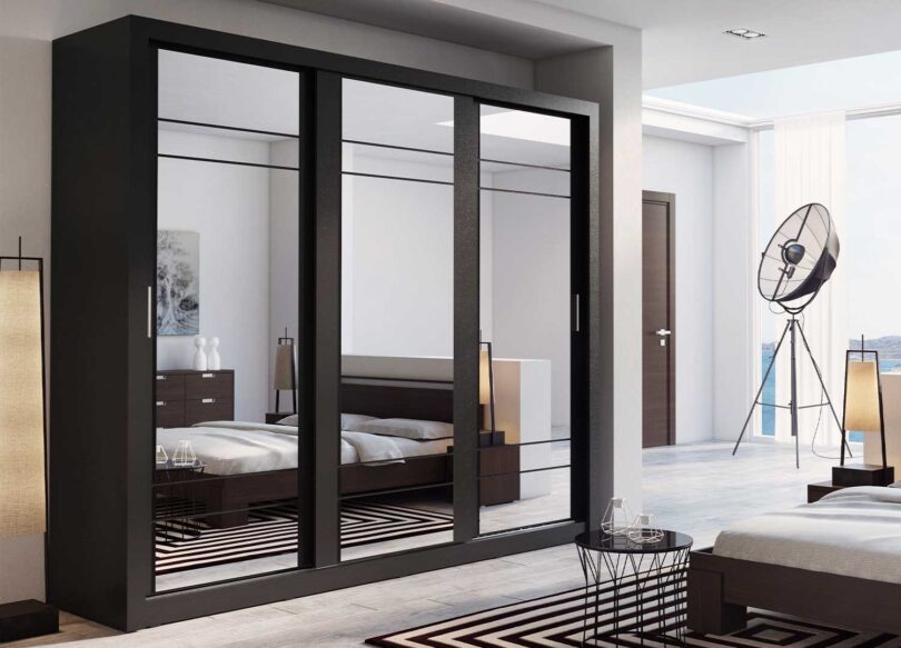 armoire dressing portes coulissantes avec miroir noire