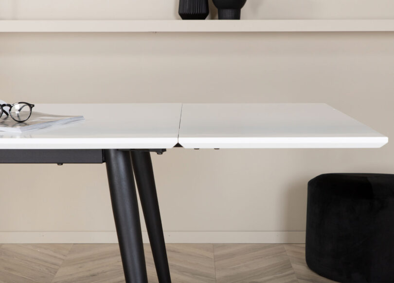 Allonge de la table de repas extensible