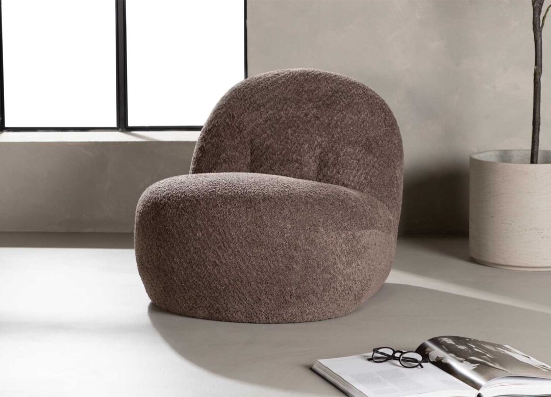 Fauteuil design contemporain en tissu brun
