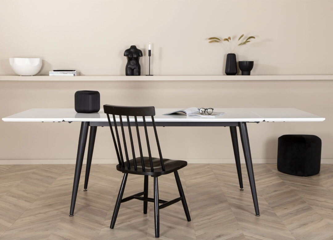 Table de repas blanche extensible