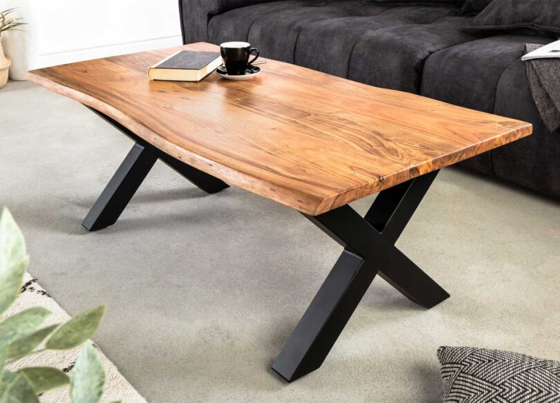 Table basse rectangulaire en bois massif d'acacia