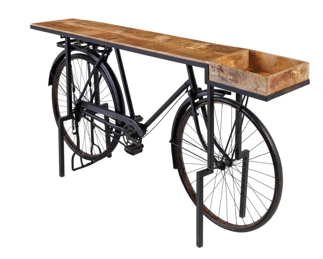 Vélo en métal noir avec table de bar en bois de manguier massif sur le dessus