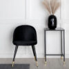 chaise design et moderne en velours noir