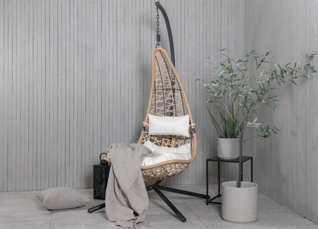 fauteuil d exterieur suspendu moderne rotin synthetique et metal
