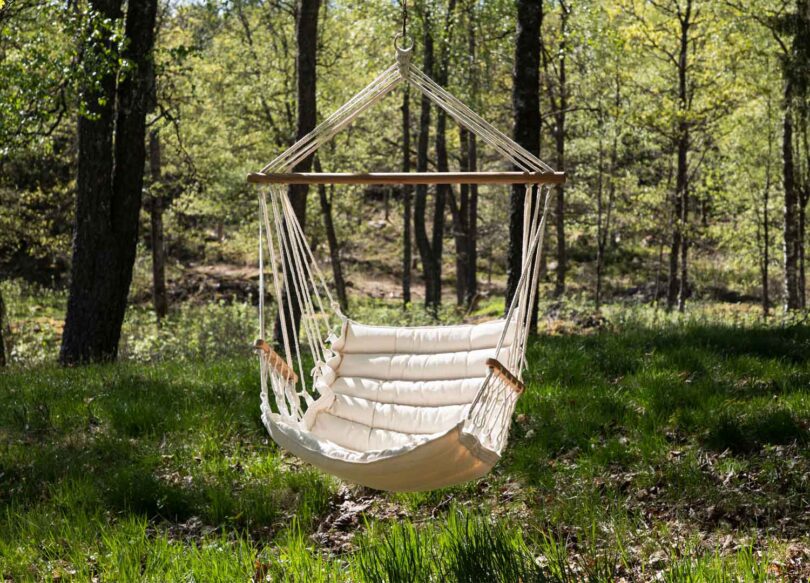 siege hamac suspendu boheme beige et bois