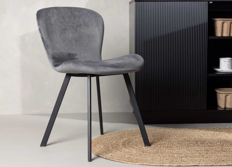 chaises moderne en velours gris et metal