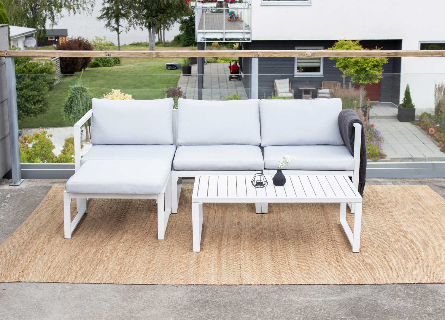 ensemble meuble de jardin moderne blanc et gris