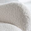 zoom sur le tissu polaire blanc