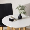 petite table a cafe aspect bois et blanc