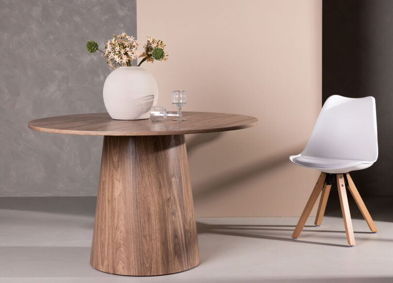 table ronde salle a manger aspect bois style moderne minimaliste