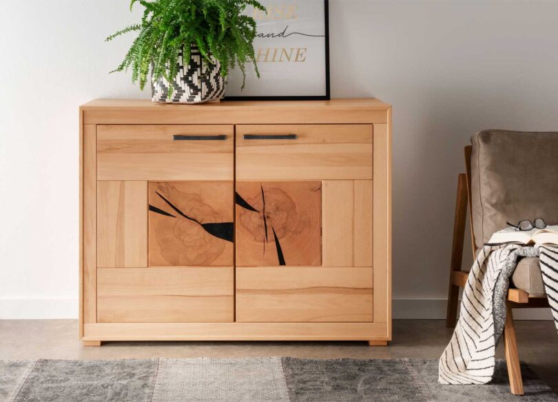 Meuble buffet 2 portes naturel avec décor poutre original