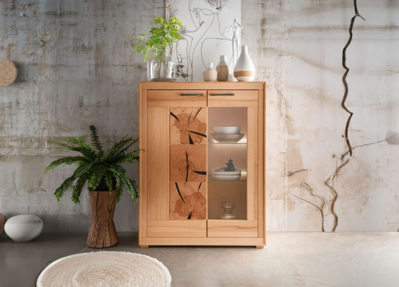 Vitrine haute en bois massif de hêtre huilé