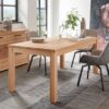 Table de repas naturelle en bois massif clair